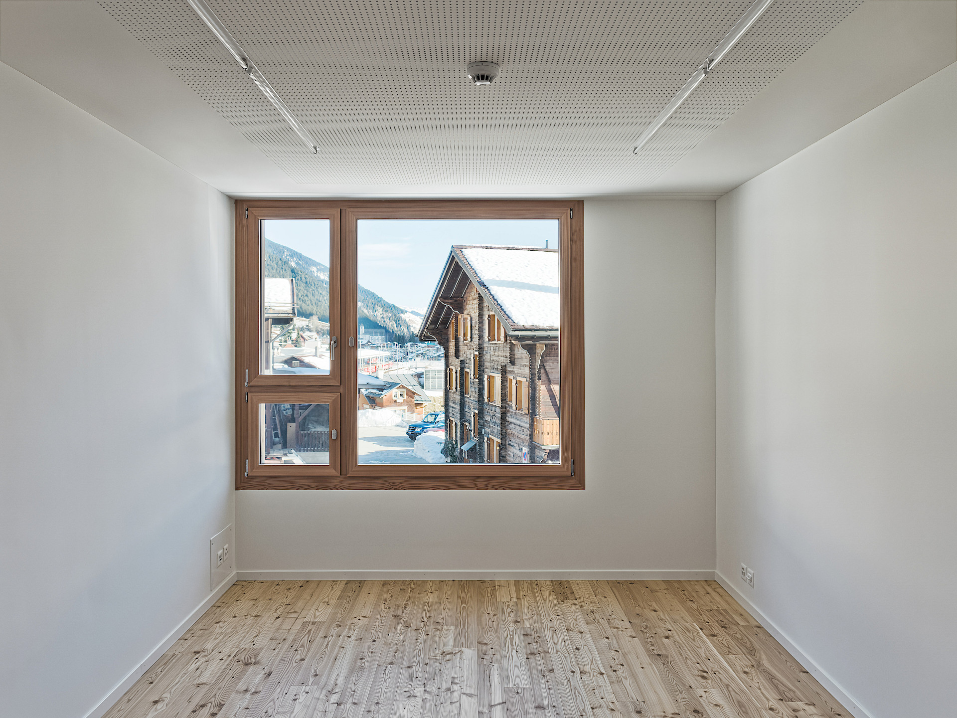Erweiterung und Sanierung Casa da Tigra Sursassiala in Disentis.